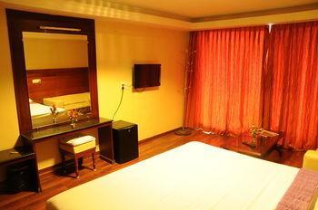 Hotel Fast Track
