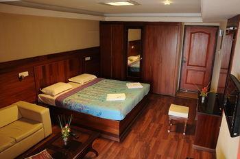 Hotel Fast Track 3*