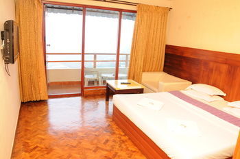 Fast Track Hotel