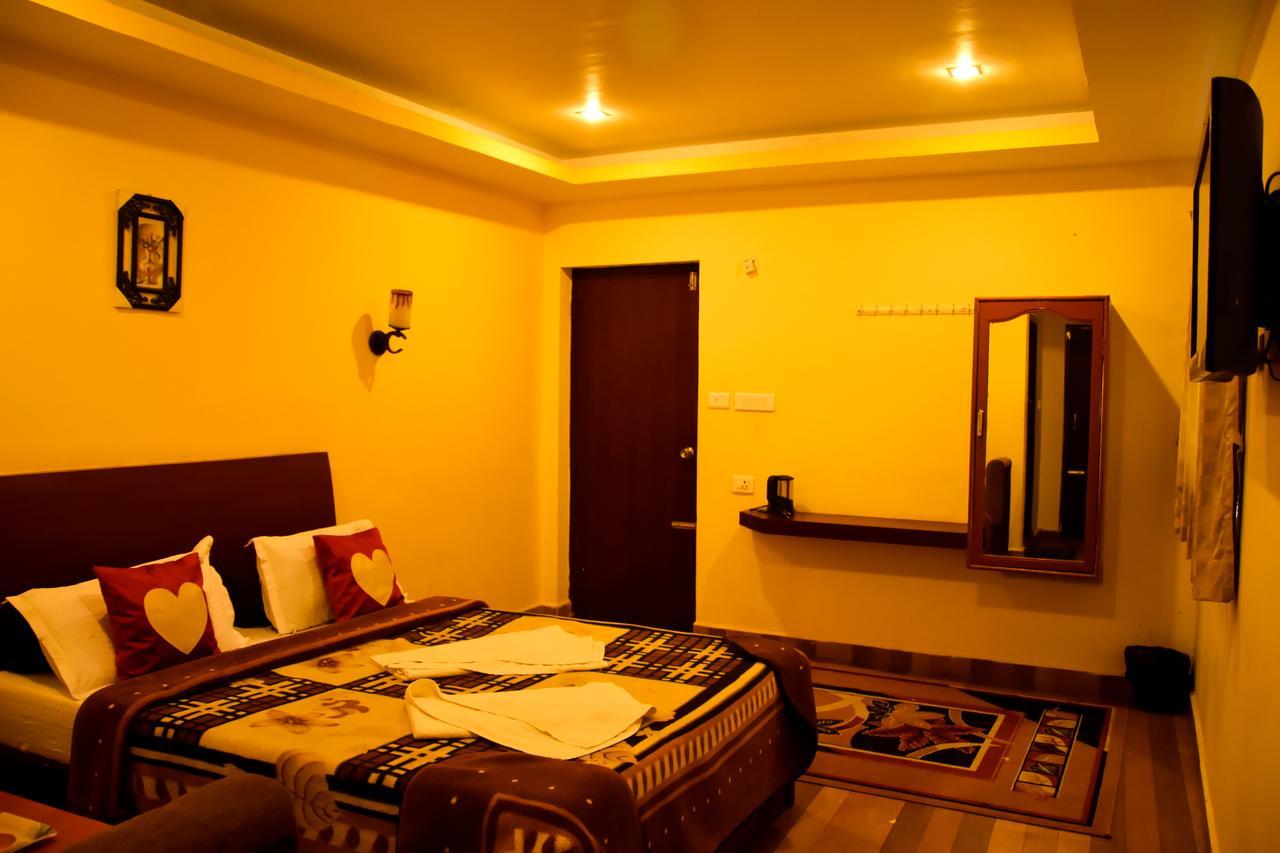 Hotel Sms Residency