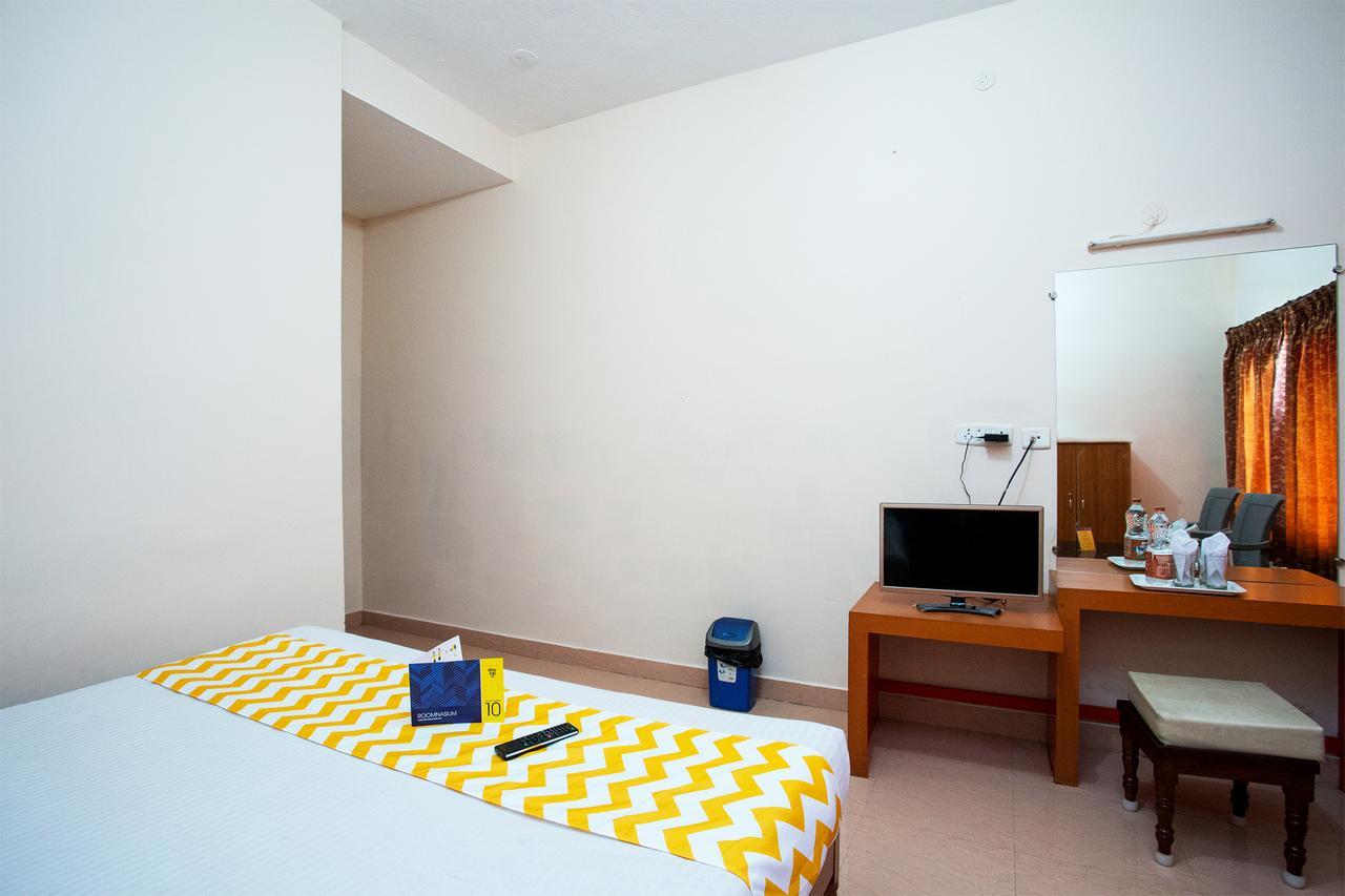 Hotel Fabhotel Cool