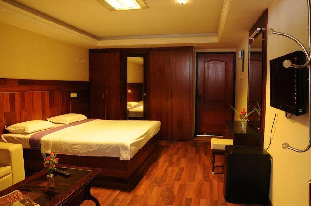 Fast Track Hotel Kodaikanal