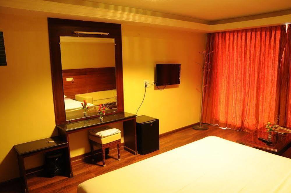 Hotel Fast Track