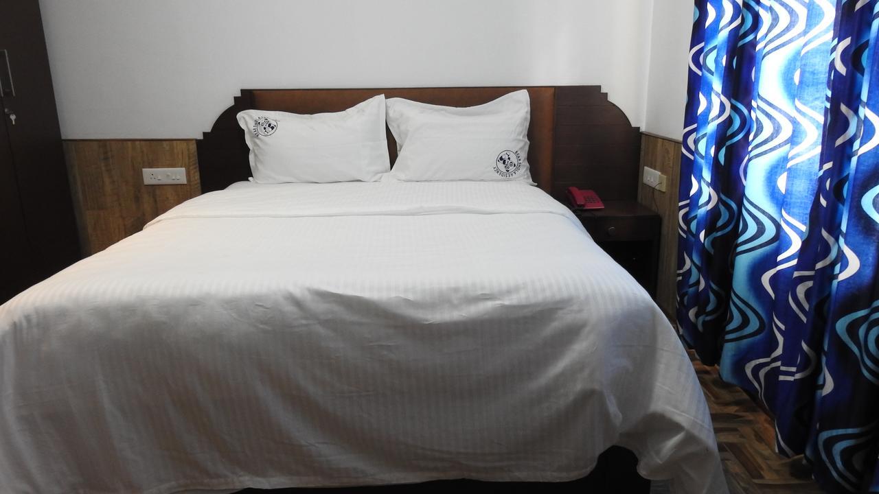Kevin's Bear Shola Residency Hotel
