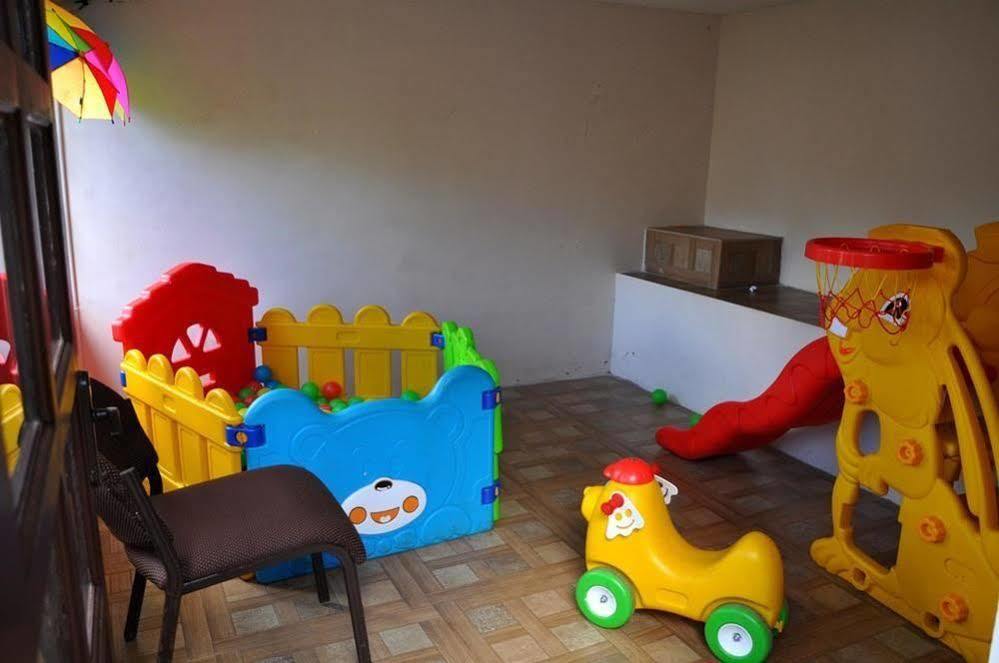 Hotel Oyo Rifle Range Road 3*