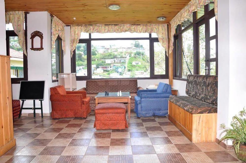 Hotel Oyo Rifle Range Road 3*