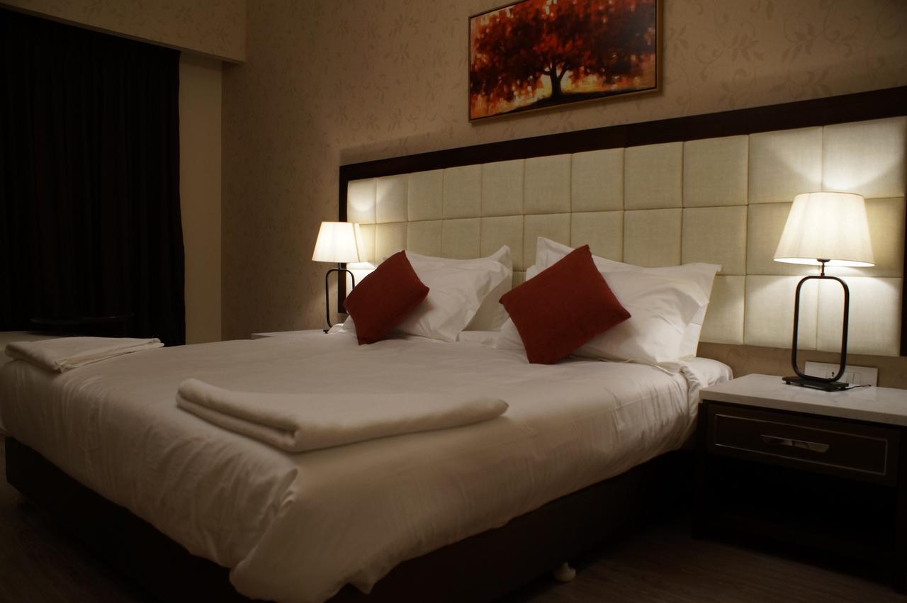 Pearwoods Hotel