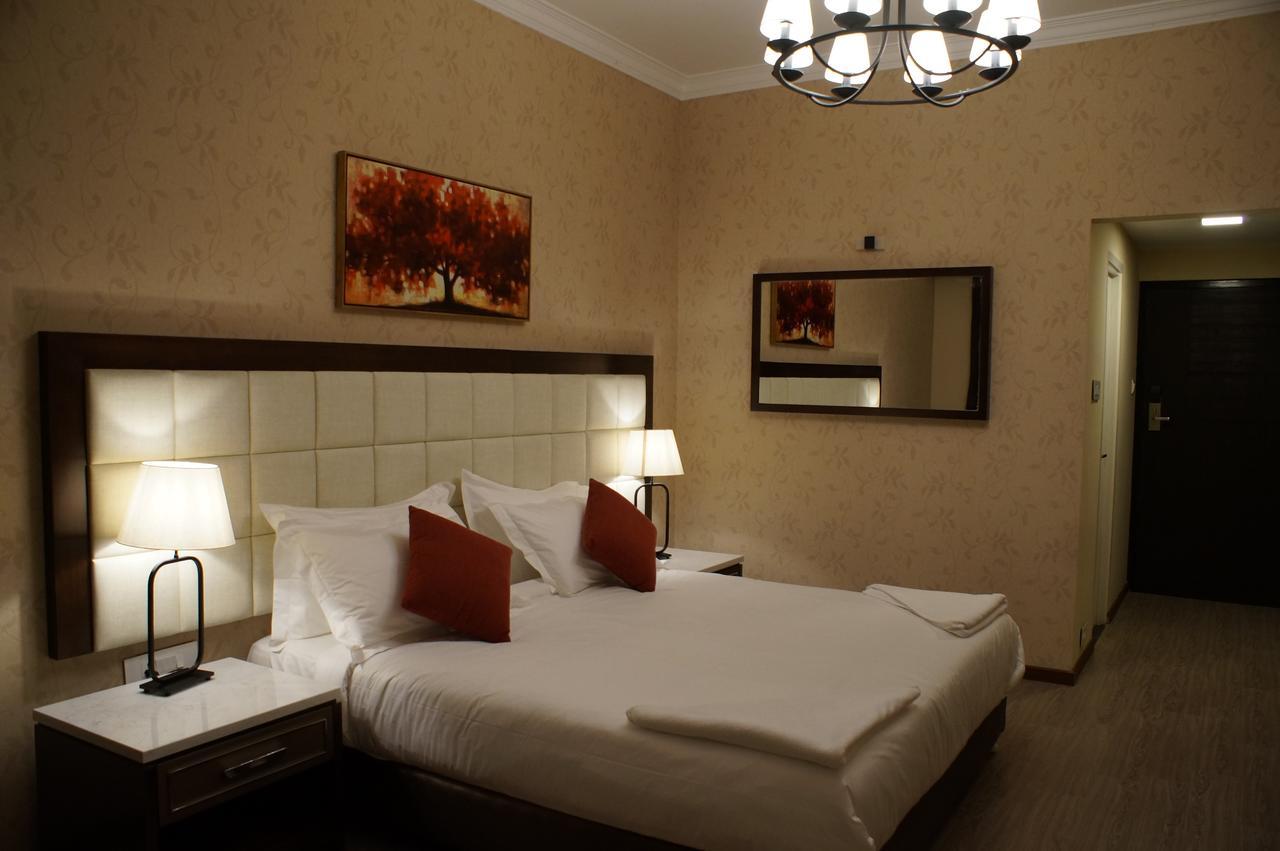 Pearwoods Hotel Kodaikanal