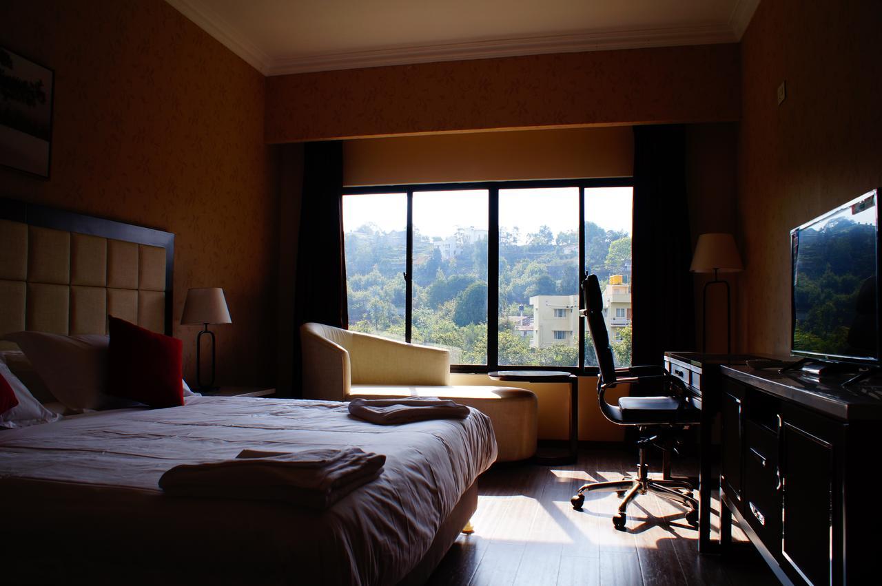 Hotel Pearwoods *