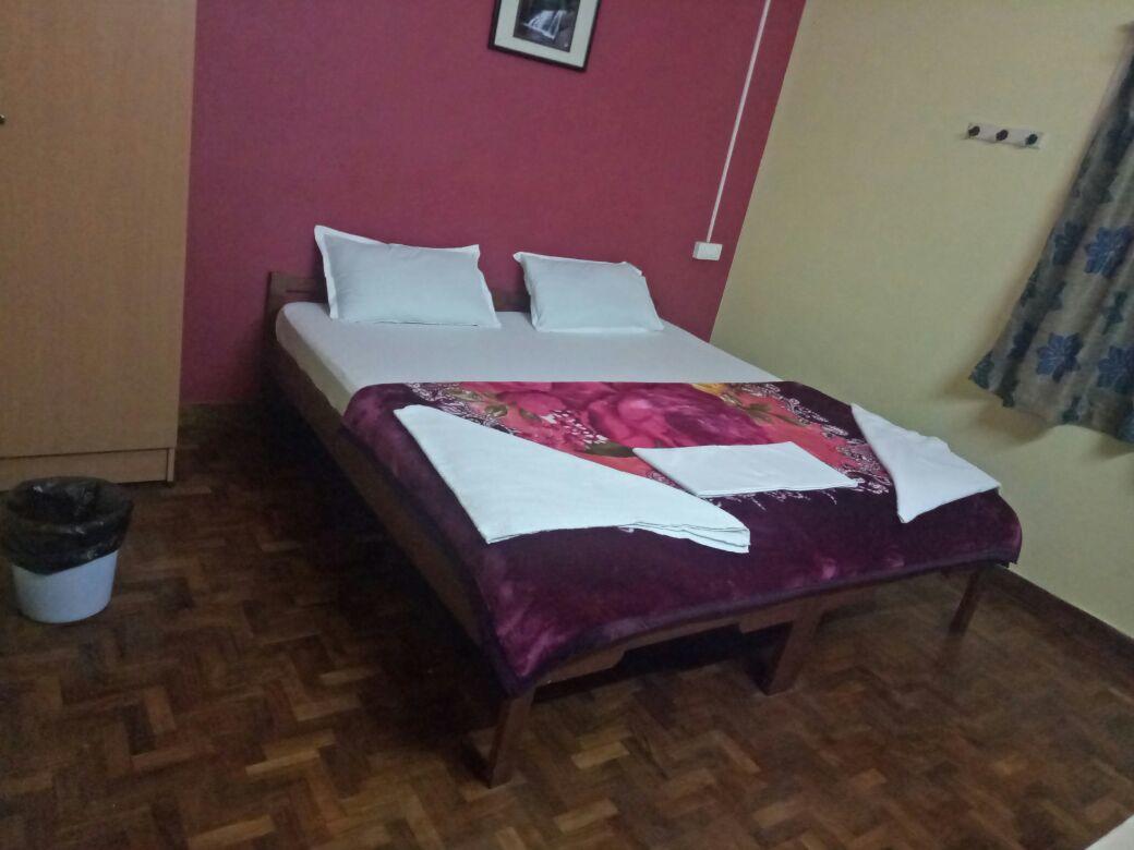 Hotel Happy Valley