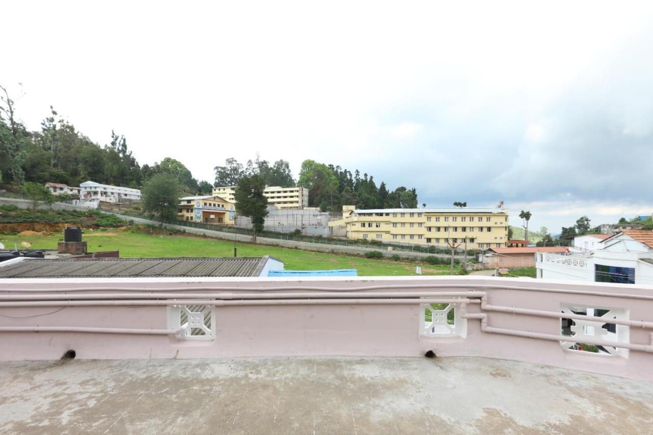Oyo 13807 Gurupriya