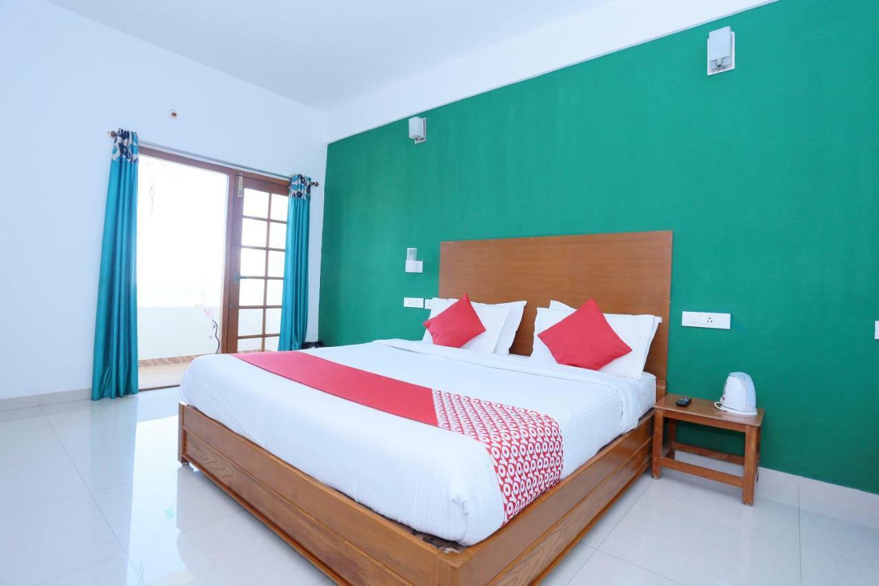 Hotel Oyo 24192 Vc Elite Residency 3*