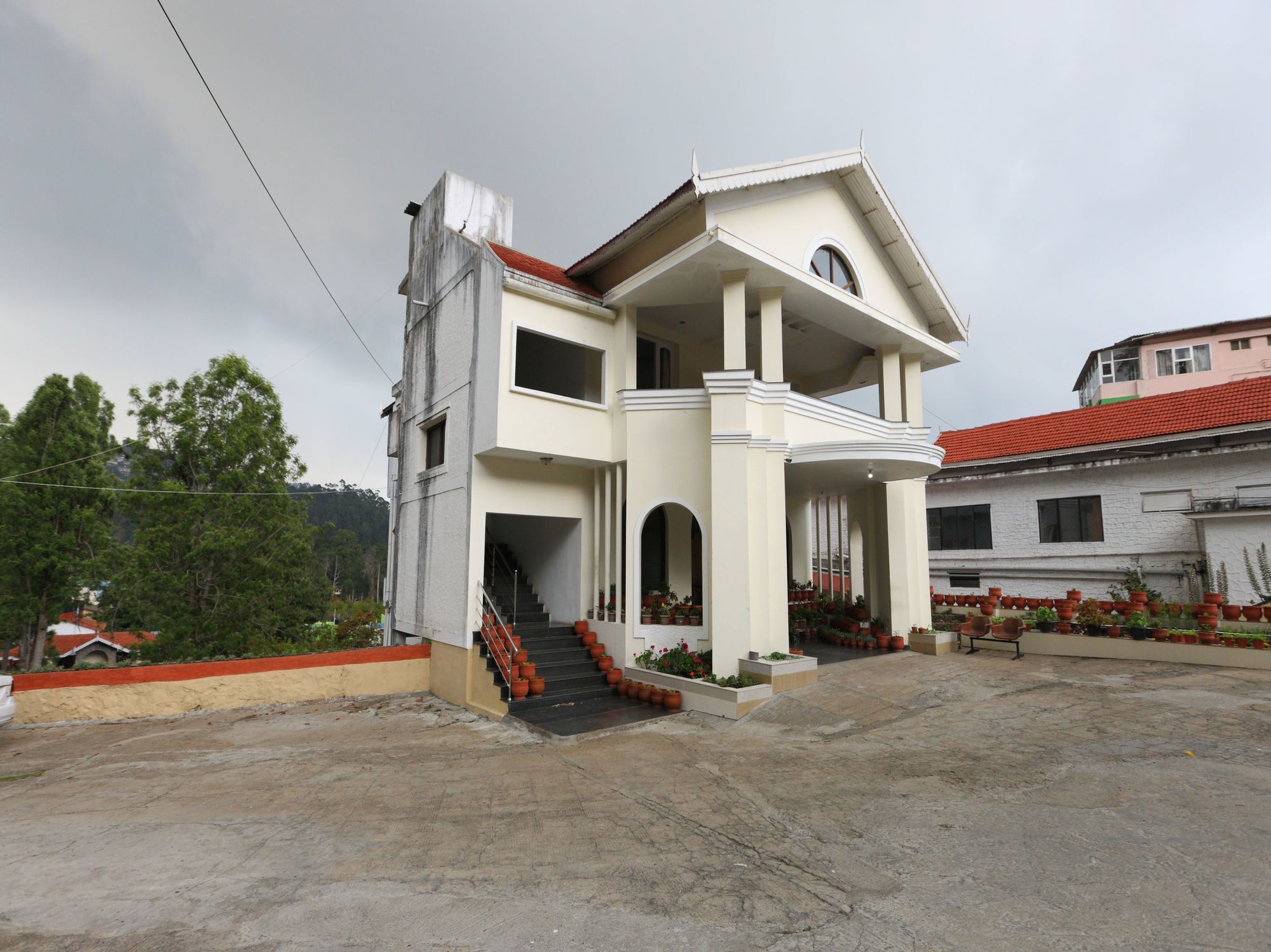 Hotel Cliffton Kodaikanal