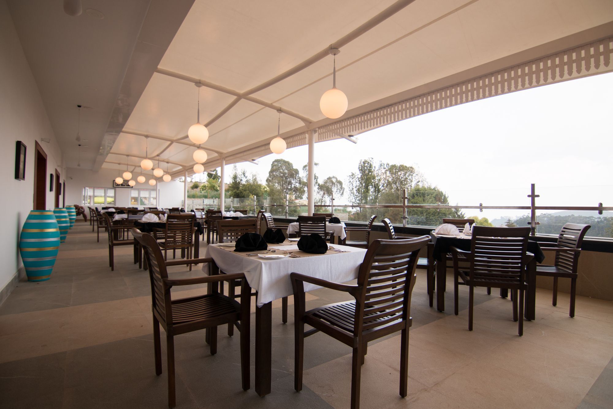 Le Poshe, Hotel 4*